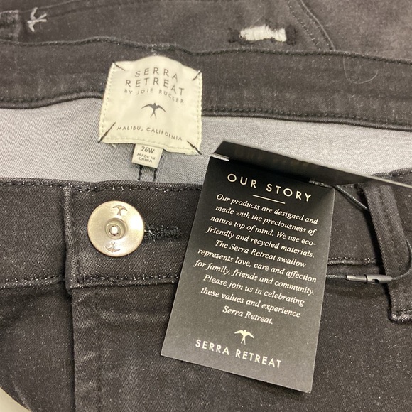 Serra Retreat NWT black distressed cropped jeans. Size 26W women’s comfort jean - Picture 13 of 16